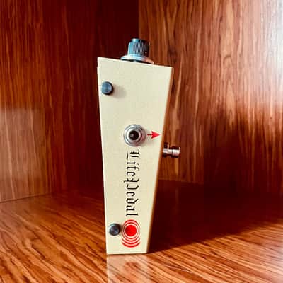 EarthQuaker Devices Sunn O))) Life Pedal Octave Distortion + Booster Gold | Fast International Shipping! image 5