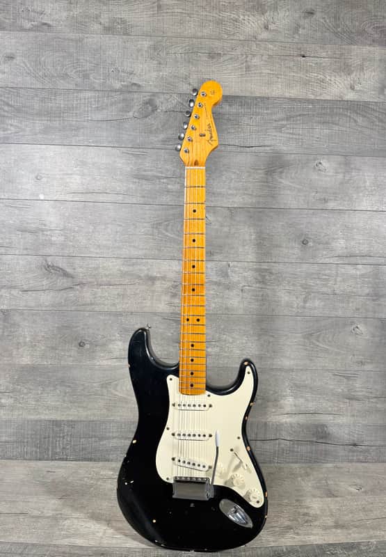 Fender V000 Serial Number American Vintage 1957 RI Stratocaster 1982 - Black