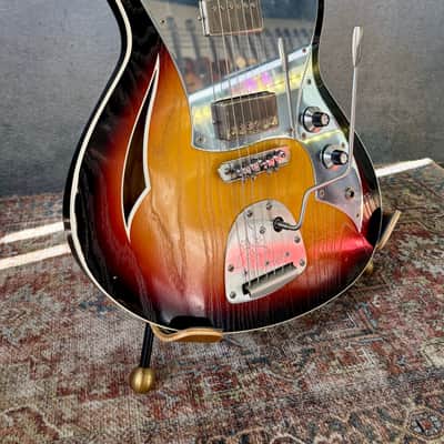 Novo Miris JHH Custom in '64 3 Tone Sunburst (Authorized Dealer) image 3
