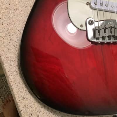 G&L Legacy USA 2002 - Redburst image 4