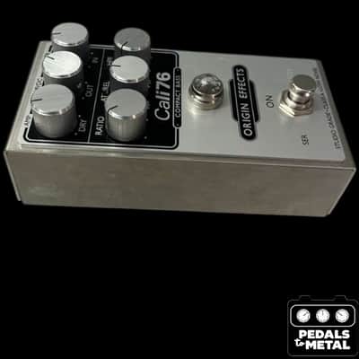 Origin Effects Cali76 Compact Deluxe Compressor 2010s - Silver - X18507 image 3