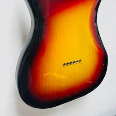 Fender Stratocaster 1977 - 3 Tone Sunburst image 9