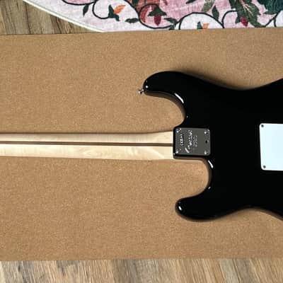 Blackie Fender Eric Clapton Artist Series Stratocaster with Vintage Noiseless Pickups 2001 - Present - Black image 3