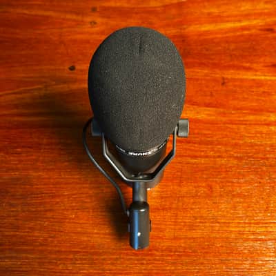 Shure SM7B Cardioid Dynamic Microphone 2001 - Present - Black image 4