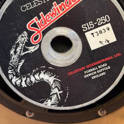 Vintage Marshall 5522 Integrated Bass System 200W 1x15 Combo – Original Celestion Sidewinder Speaker image 6