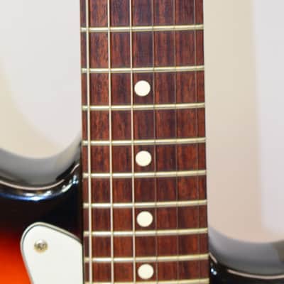 1994 Fender Standard Stratocaster Electric Guitar, Rosewood Fingerboard, 3-Color Sunburst image 9