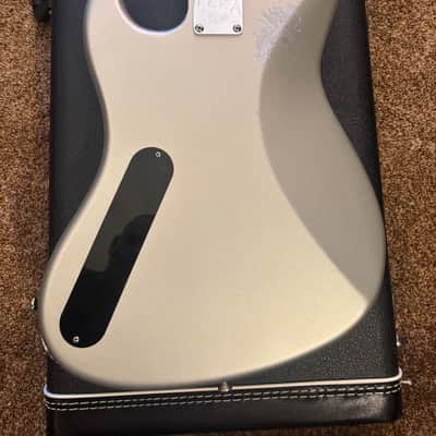 Fender Flea Artist Series Signature Active Jazz Bass 2018 Satin Inca SIlver image 5