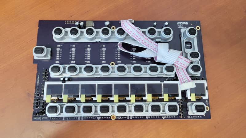 Midas M32 Right Fader Subassembly/PCB - EC17-00020-000 / Q04-B3I00-AM000 image 1