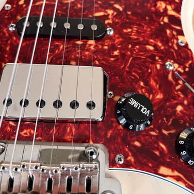 Suhr Classic S Paulownia - Trans White image 3