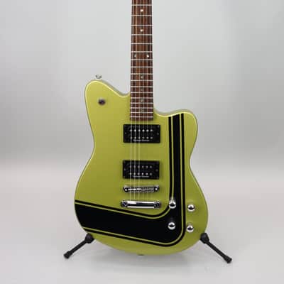 Used 2005 Fender Toronado GT HH Green w/ Racing Stripe image 2
