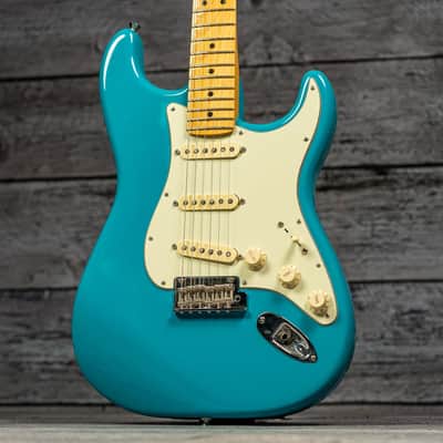 Fender American Professional II Stratocaster - Miami Blue image 2