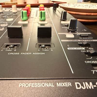 Pioneer DJM-2000NXS 4-channel Linkable DJ Mixer 2010s - Black image 8