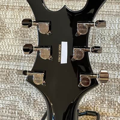 B.C. Rich Warlock NJ Series Onyx Widow Headstock w/Original Hardshell Case image 7