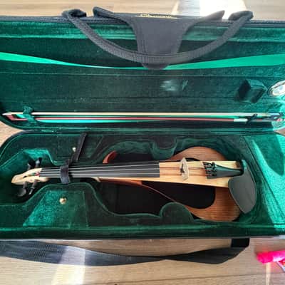 Yamaha YEV-104NT Electric Violin image 7