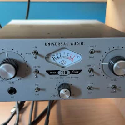Universal Audio 710 Twin - Finity Microphone Preamp image 1