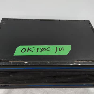 QSC Vintage Series One Model 1700, 325 watts 8 Ohms, made in USA image 4
