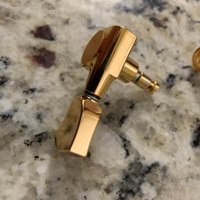 Gotoh Locking Bass Side Tuner - Gold image 2