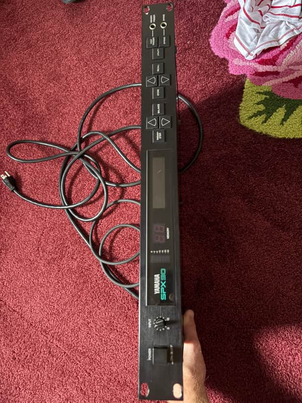Alesis Midiverb II 16-Bit Digital Effects Processor