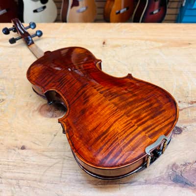 Eagle VK-644 4/4 Violin w/Case & Bow image 9