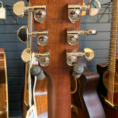 Gibson J-45 Special 2026 - Present - Satin Honey Burst image 3