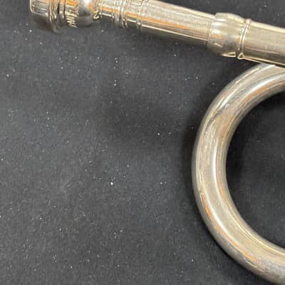Yamaha YTR-2330 Gold-plated B-flat trumpet image 4