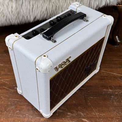 Vox VBM1 Brian May Special 10 Watt 1x6.5” Combo Amplifier! image 5