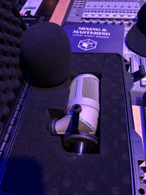 Neumann BCM 705 Hypercardioid Dynamic Microphone 2005 - Present - Nickel