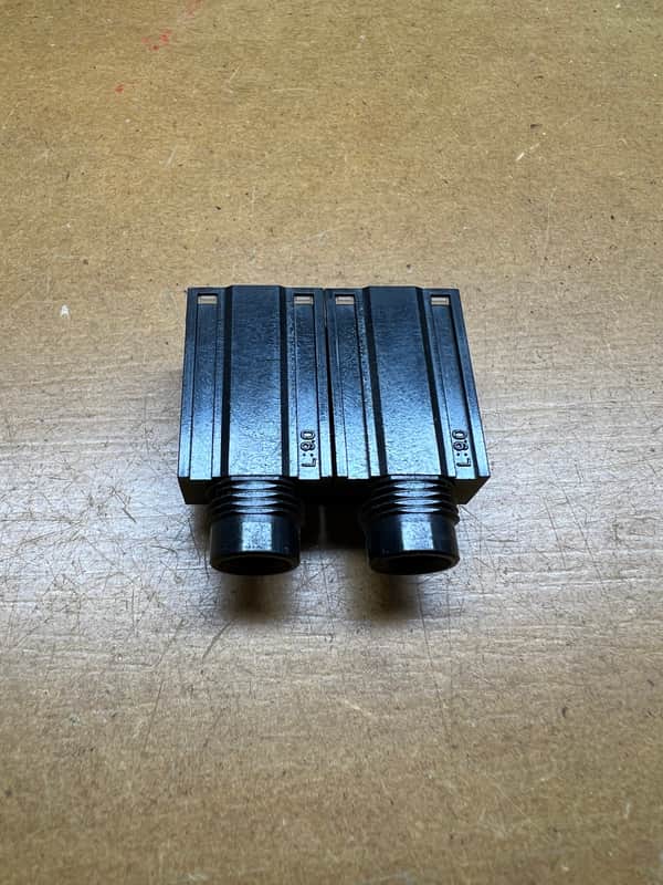 Roland TR 909 Stereo / Instrument / HOSIDEN / All outputs. Genuine Original Roland part image 1
