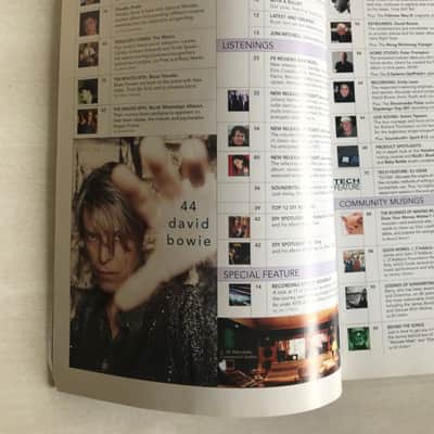 the Perform Songwriter DAVID BOWIE  2003  multi colored image 2