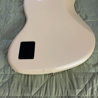 Fender Player Plus Jazz Bass Loaded Body 2022 - Arctic Pearl image 5