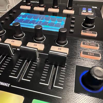Native Instruments Traktor Kontrol D2 2010s - Black image 4