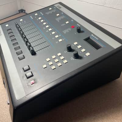 E-MU Systems SP-1200 8-Voice Drum Sampler 1987 - 1996 Black image 2