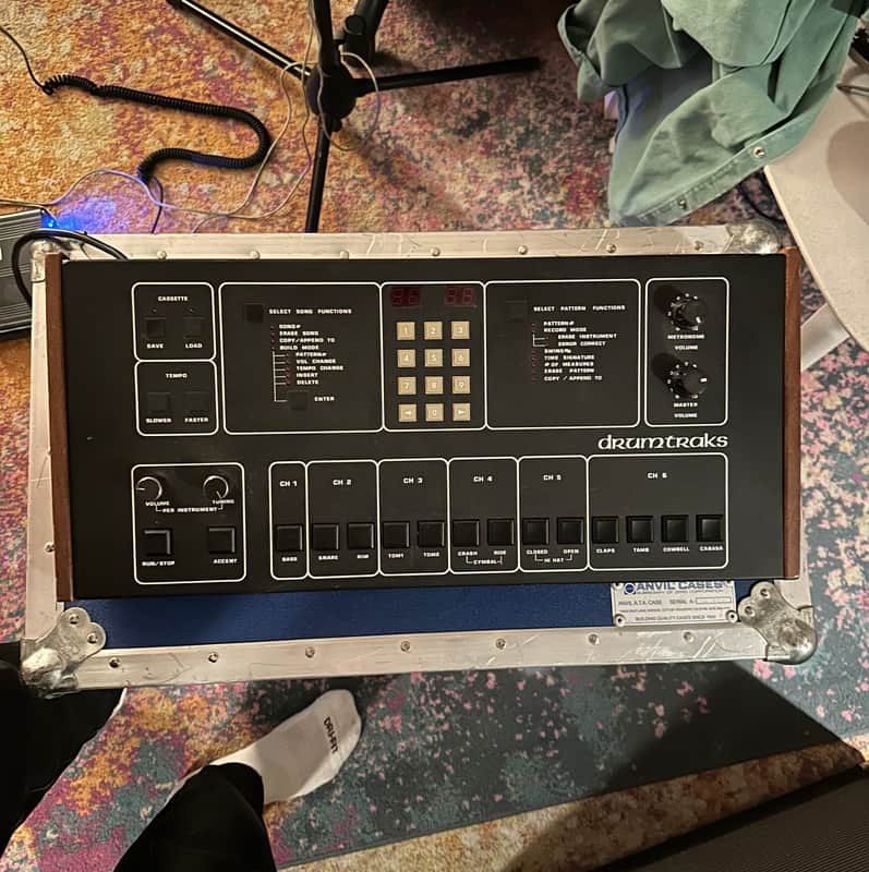 Sequential DrumTraks 12-Voice Drum Machine 1984 - Black image 1