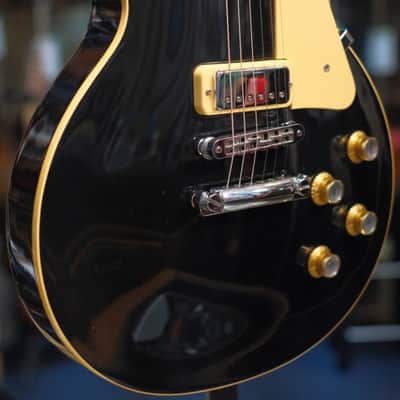 Gibson 2001 Les Paul Deluxe, Ebony (Pre-Owned) image 3