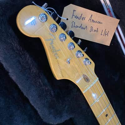 Fender American Standard Stratocaster Left-Handed with Maple Fretboard 2010- 3-Color Sunburst image 6