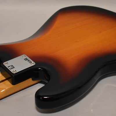 2018 Fender Player Series Jazz Bass Fretless Upgraded Sunburst Finish MIM image 11