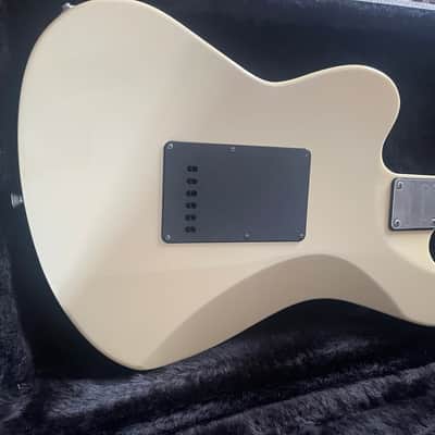 Charvel Surfcaster Em-Sc Mid -late 90s-made in Japan  - Aged white / yellowish image 6
