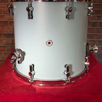 Sonor SQ1 16x15" Birch Floor Tom Cruiser Blue Satin w/ Legs image 11