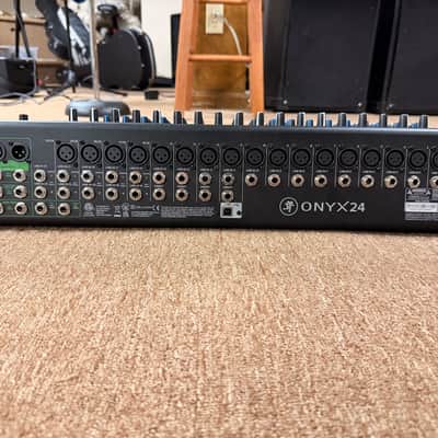 Mackie Onyx24 24-Channel Analog Mixer with Multitrack USB 2021 - Present - Dark Gray image 3