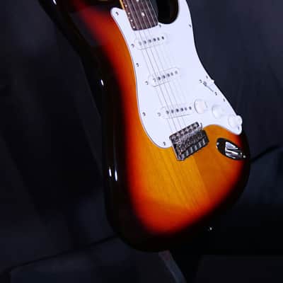 Tokai SSS-Style Rosewood Fretboard 3-Tone Sunburst image 3