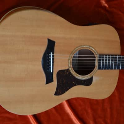 Taylor Steelstring Dreadnought guitar Academy 10e with pickup system+Taylor gig bag * sounds/plays/looks great * top quality made in Mexico * a fine player's instrument for a good price image 6
