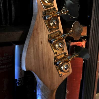 Postal Handmade Dixie Flyer Bass P&J Lipstick Sunburst F Hole Gold Grover Tuners image 8