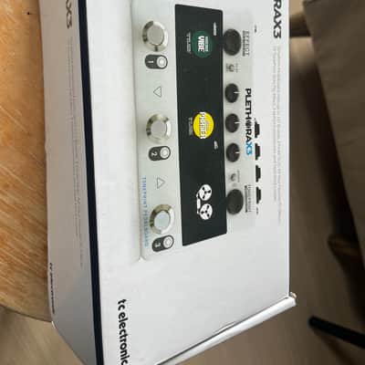 TC Electronic Plethora X3 TonePrint Multi-Effects Pedalboard 2022 - Present - White image 6