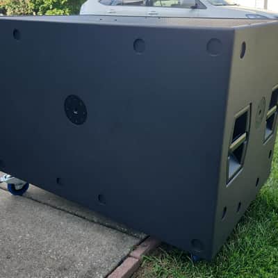 RCF SUB-8006-AS Dual 18" Active Subwoofer with protective case and 4 caster locking wheels image 10