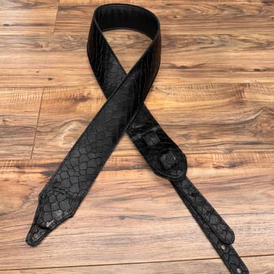 Carlino Plain Black Scale Leather Strap 2025 - Black image 3