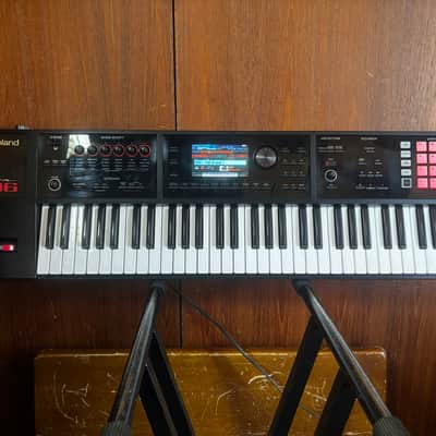 Roland FA-06 61-key Ver 2.03 Music Workstation w/ gig bag