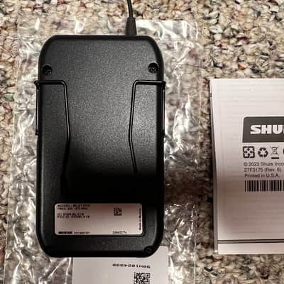 Shure BLX1 Wireless Bodypack Transmitter - H10 Band image 2