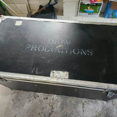 Heavy Duty Road Case / Tour Case with Castors image 3