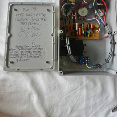 D*A*M*  Differential Audio Manifestationz (South Yorkshire) MKIV, DAM Fuzz Sound FS-75 #051 (2010) – Mint Condition, Early Serial image 5