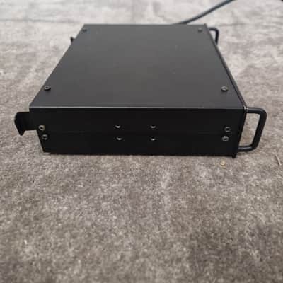 FM Wireless System Receiver Audio Equipment - Wireless Connectivity, Durable Design - Very Good image 4
